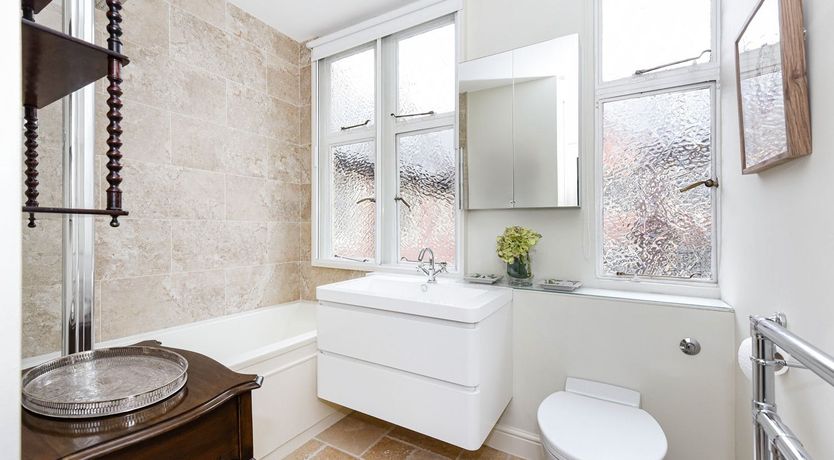 Photo of West End Chic