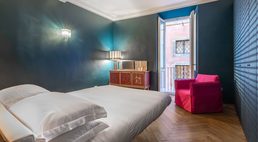 Photo of The Roman Highlight