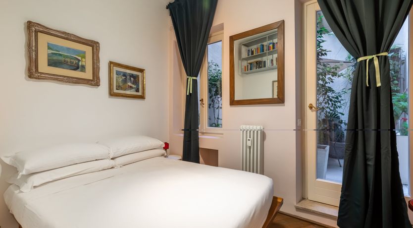 Photo of The Roman Highlight