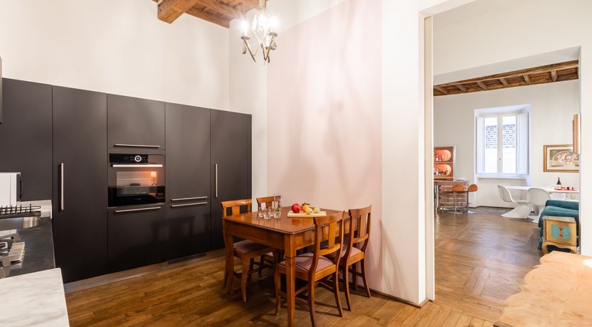 Photo of The Roman Highlight