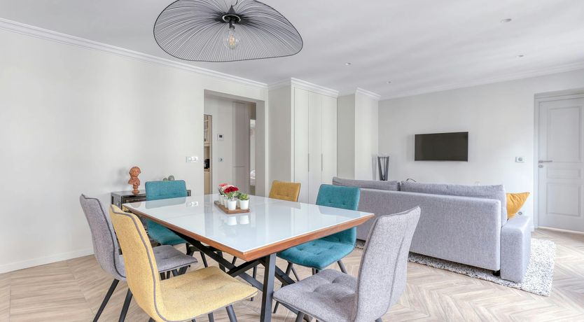 Photo of Lemons & Cream