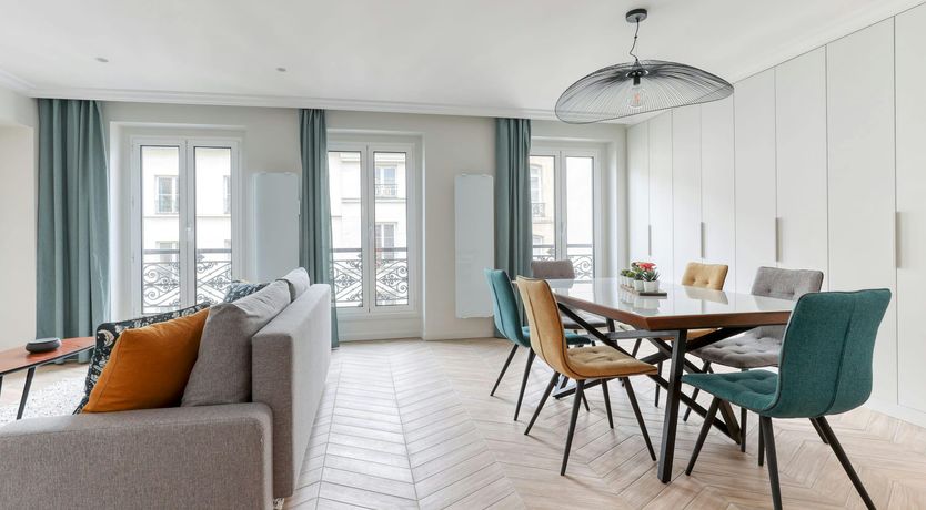 Photo of Lemons & Cream