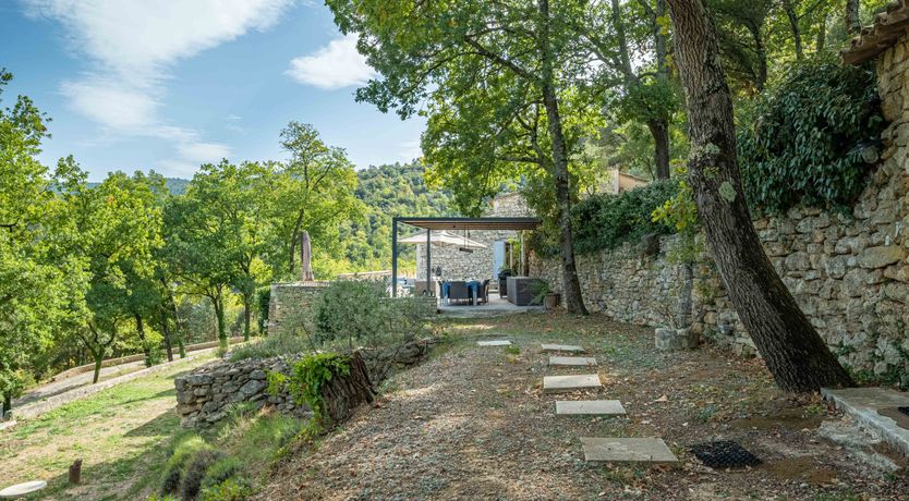 Photo of The Scent of Flowers