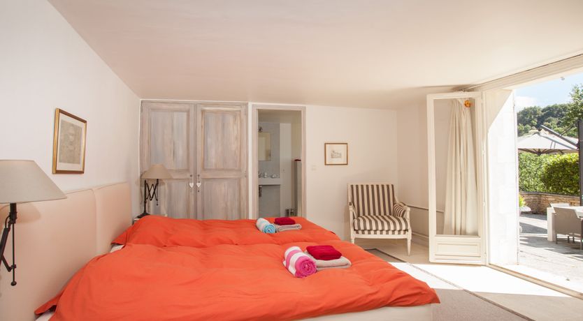 Photo of The Scent of Flowers