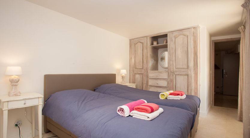 Photo of The Scent of Flowers