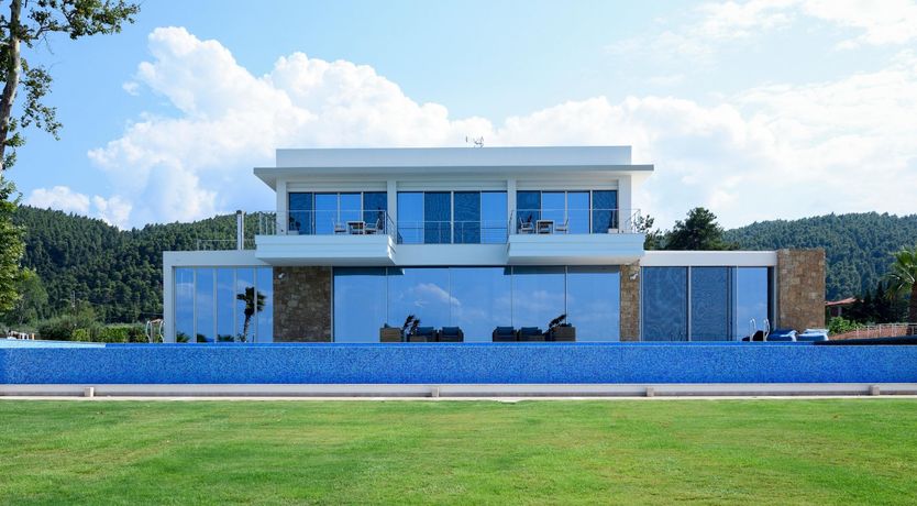 Photo of Paradise at the End of the Lane