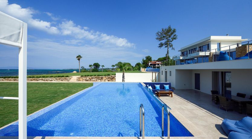 Photo of Paradise at the End of the Lane