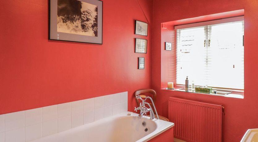 Photo of Quaint Courtyard Cottage