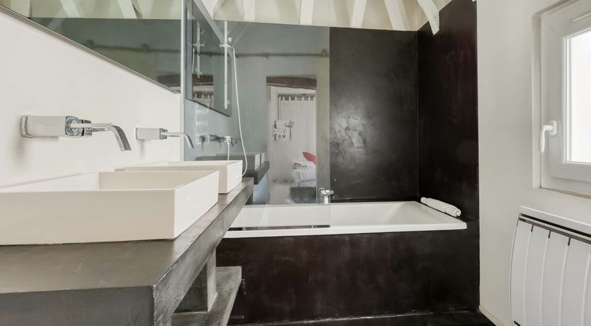 Photo of Modern Chic