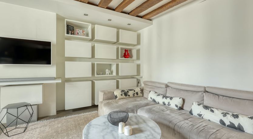 Photo of Modern Chic