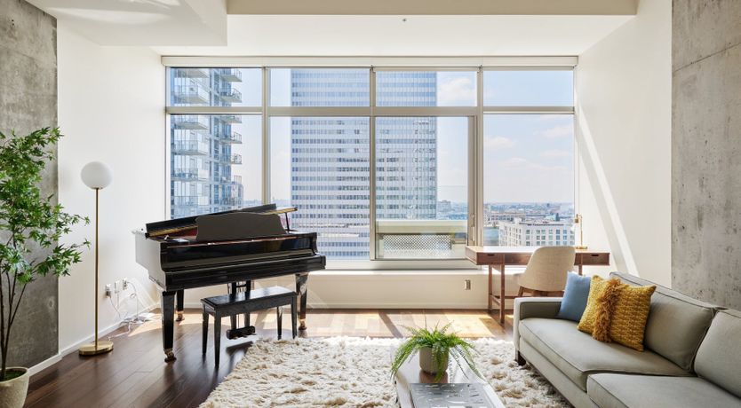 Photo of Downtown Dreamin