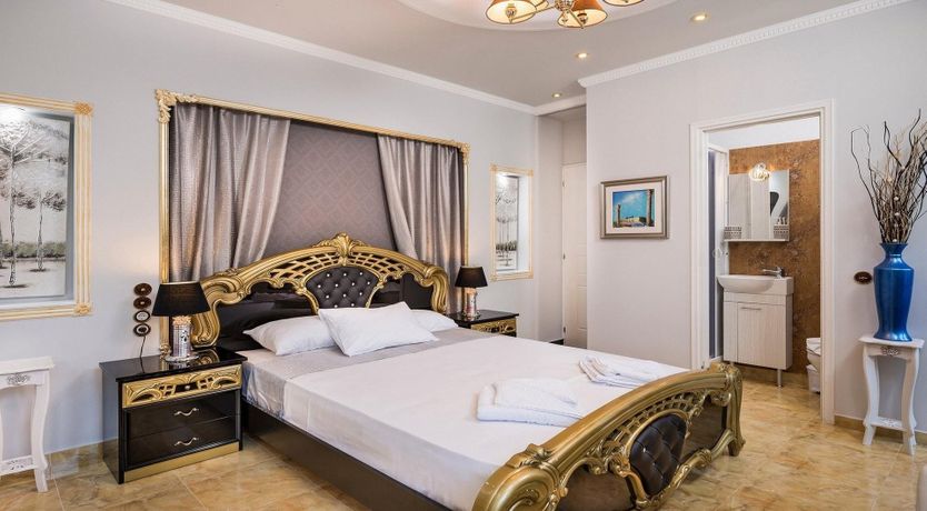 Photo of Take Me To The Palace