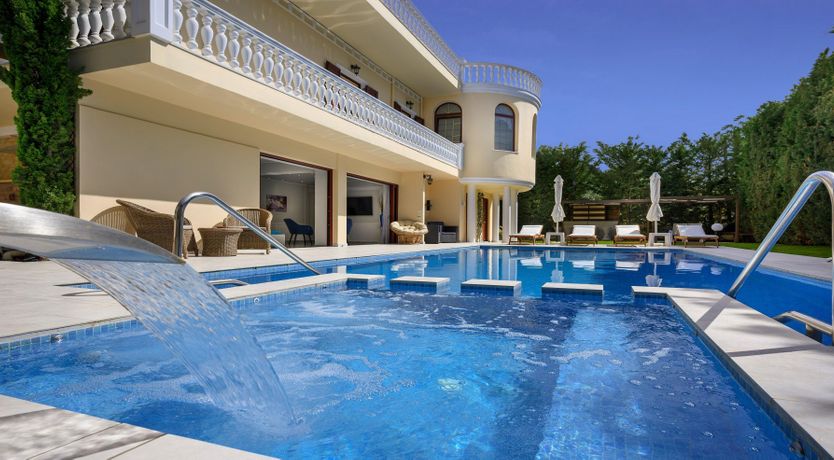 Photo of Take Me To The Palace