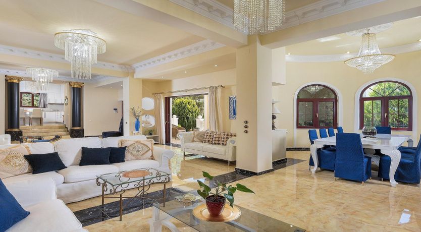 Photo of Take Me To The Palace