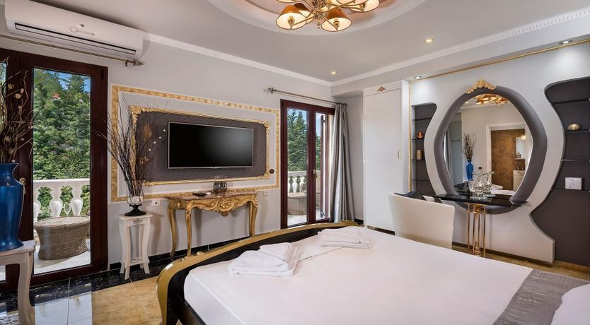 Photo of Take Me To The Palace