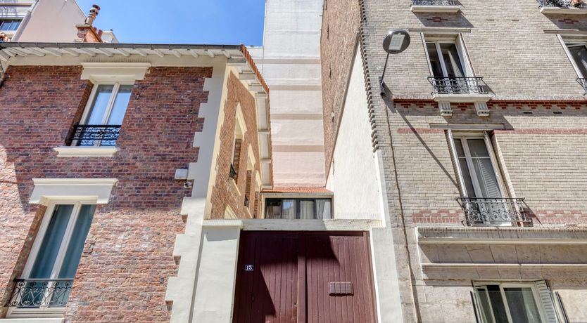 Photo of Montmartre Haven