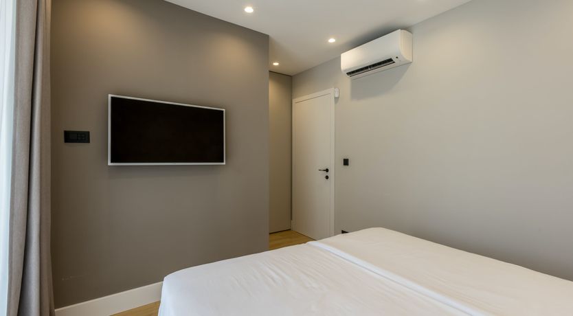 Photo of Elegant Waves