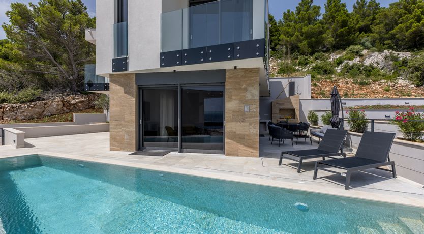 Photo of Elegant Waves