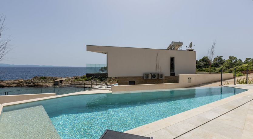 Photo of Elegant Waves