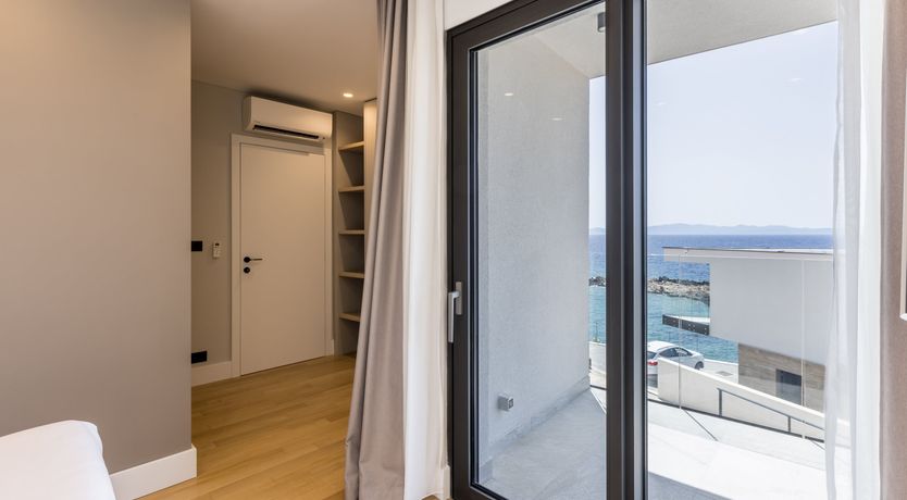 Photo of Elegant Waves