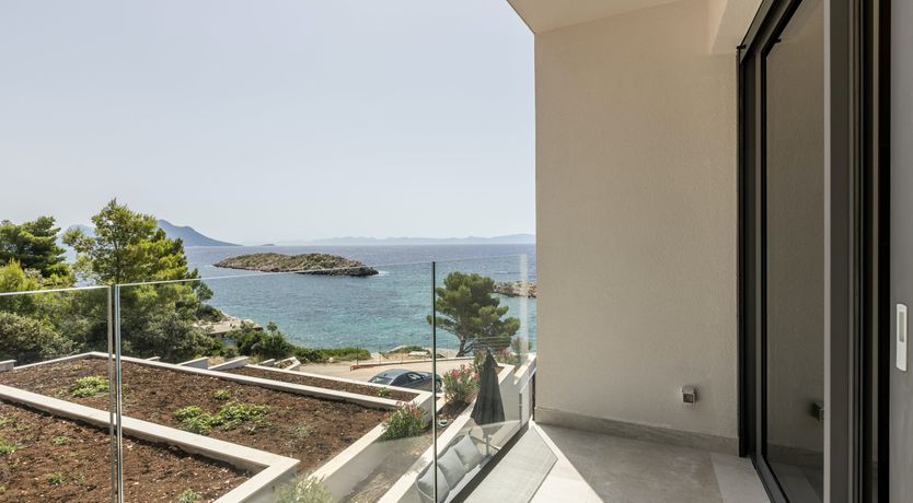 Photo of Elegant Waves