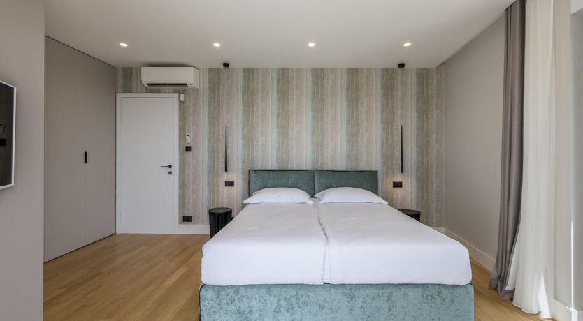 Photo of Elegant Waves