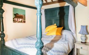 Photo of in Aylsham (KT080)