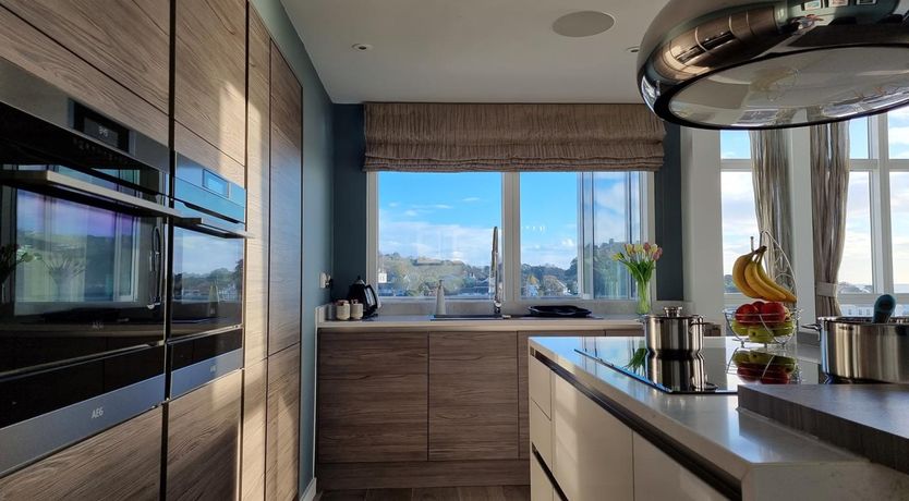 Photo of 2 Bed in Teignmouth