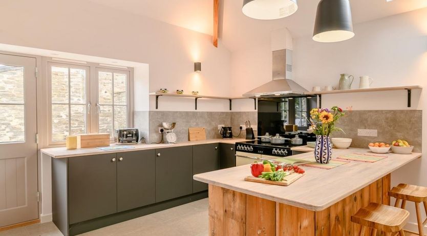 Photo of 5 Bed in Hay on Wye