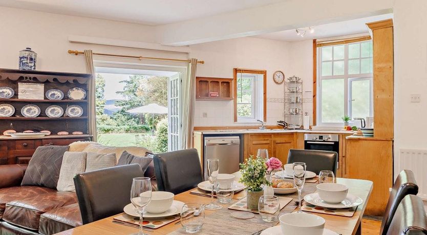 Photo of 3 Bed in Cemmaes