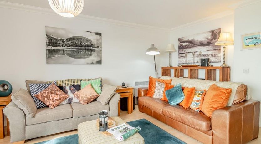 Photo of 3 Bed in Broad Haven