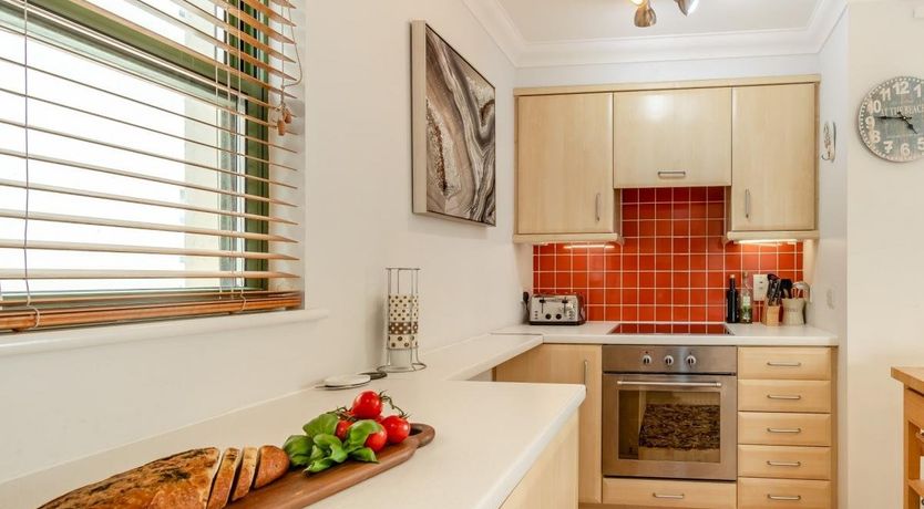 Photo of 3 Bed in Broad Haven