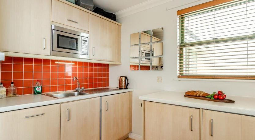 Photo of 3 Bed in Broad Haven