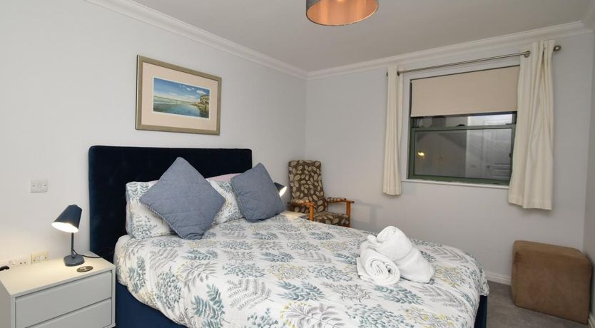 Photo of 3 Bed in Broad Haven