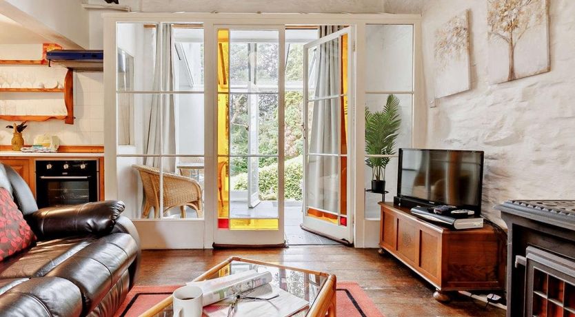 Photo of 1 Bed in Cemmaes