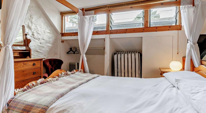 Photo of 1 Bed in Cemmaes