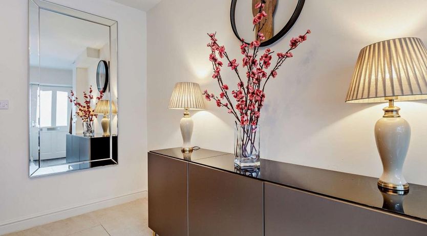 Photo of 2 Bed in Warwick