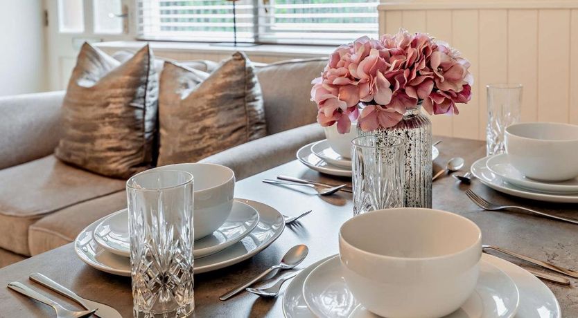 Photo of 2 Bed in Warwick