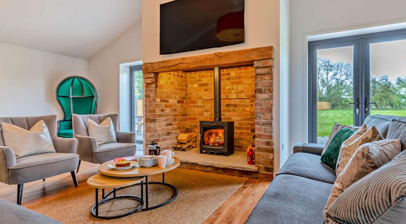Photo of 5 Bed in Henley-in-arden