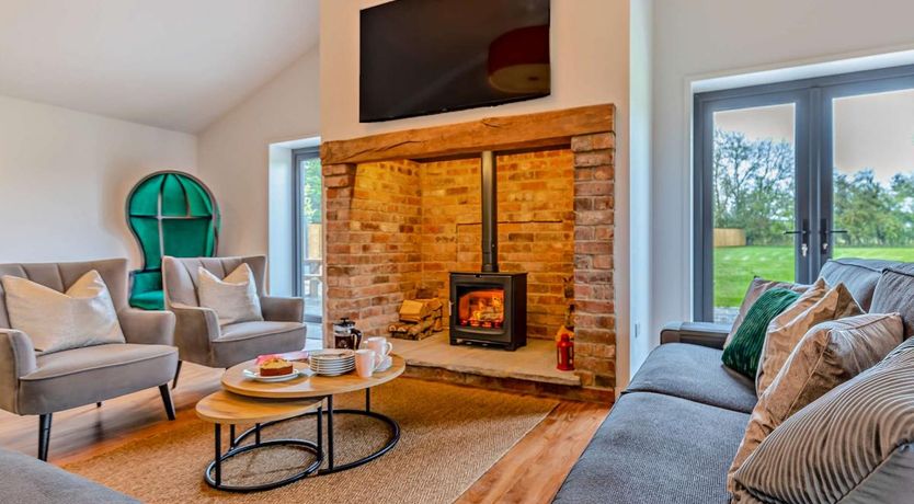 Photo of 5 Bed in Newnham