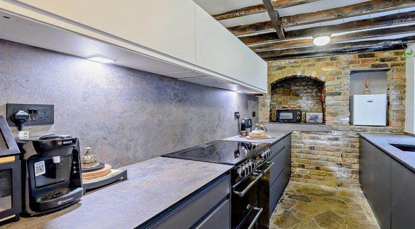 Photo of 3 Bed in Hastings