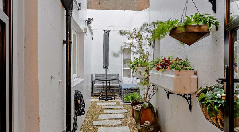 Photo of 3 Bed in Hastings