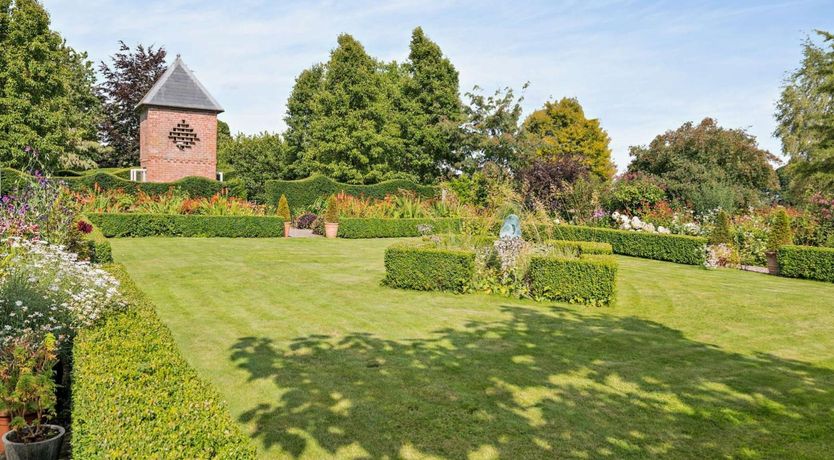 Photo of 2 Bed in Kington