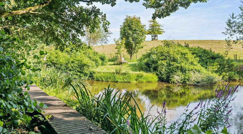 Photo of 2 Bed in Lyonshall