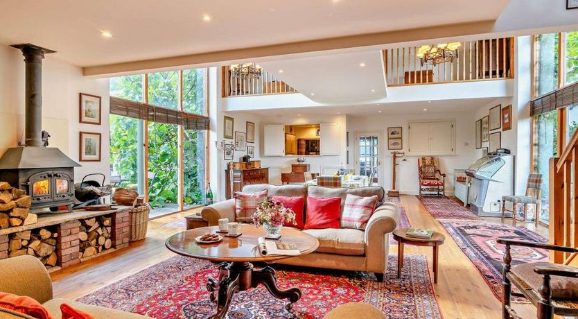 Photo of 2 Bed in Lyonshall