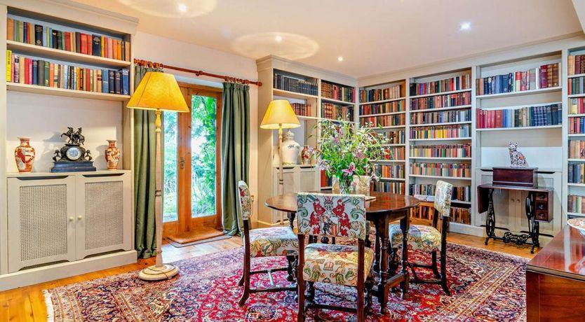 Photo of 2 Bed in Lyonshall