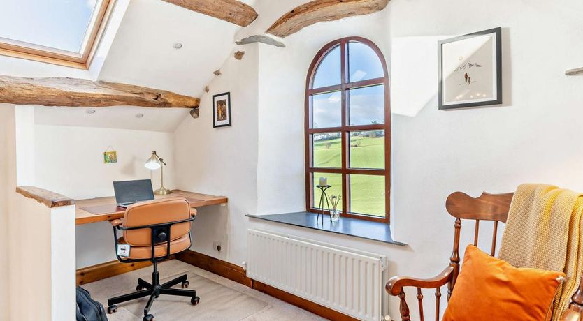 Photo of 5 Bed in Broughton-in-furness