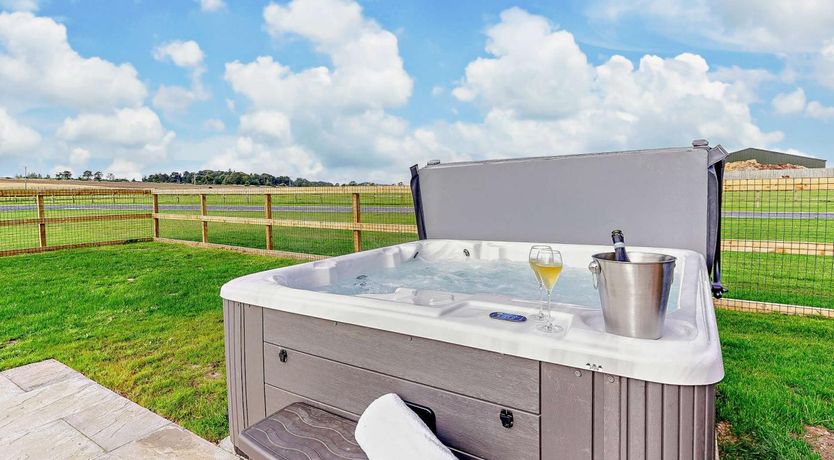 Photo of 2 Bed in St. Andrews