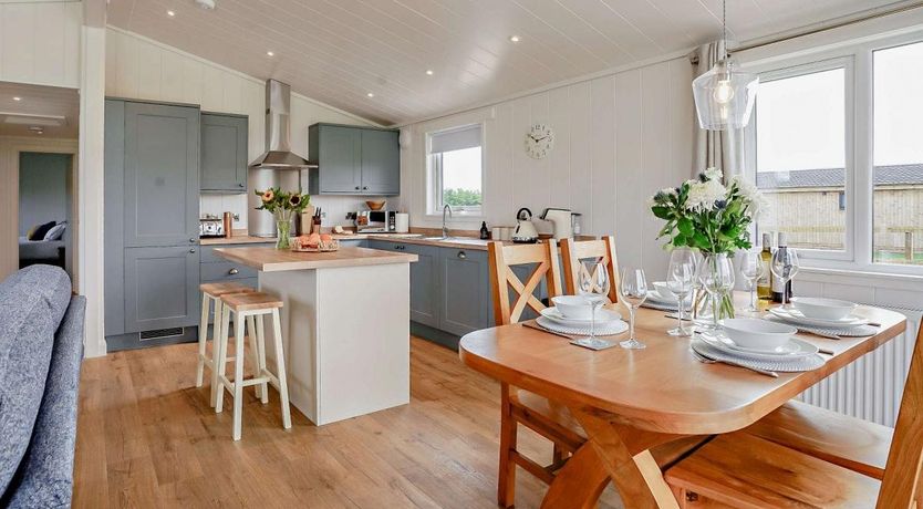 Photo of 2 Bed in St. Andrews