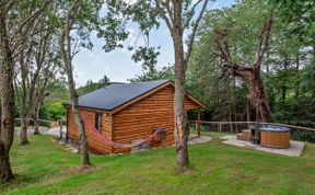 Photo of Log Cabin in The Highlands